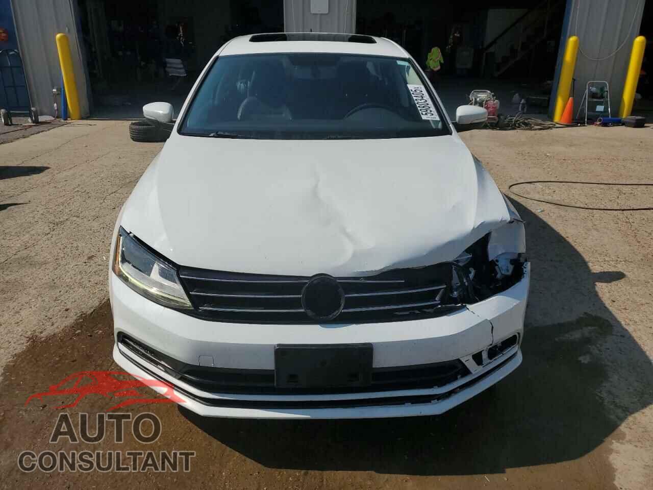 VOLKSWAGEN JETTA 2017 - 3VWDB7AJ9HM223736
