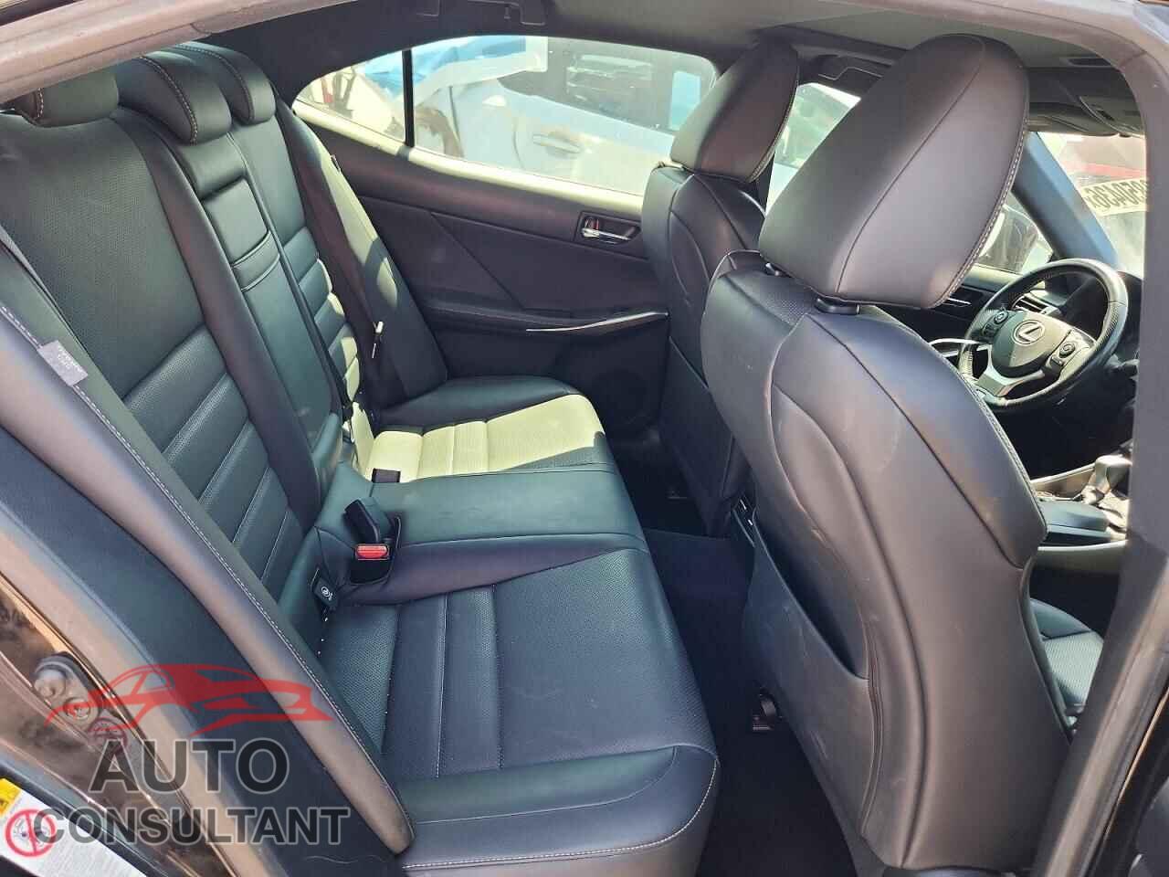 LEXUS IS 2014 - JTHBF1D21E5034286