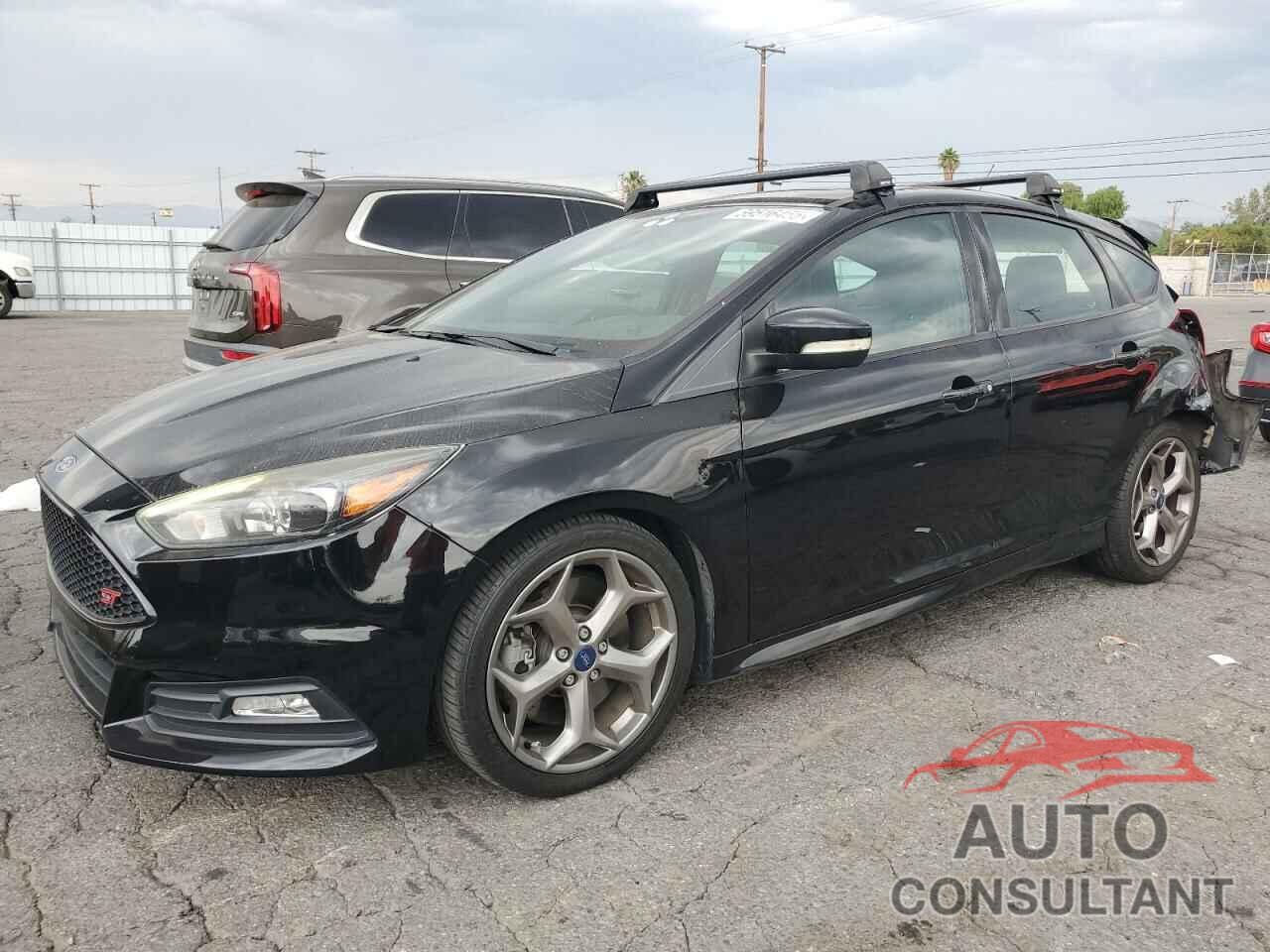 FORD FOCUS 2018 - 1FADP3L94JL332439