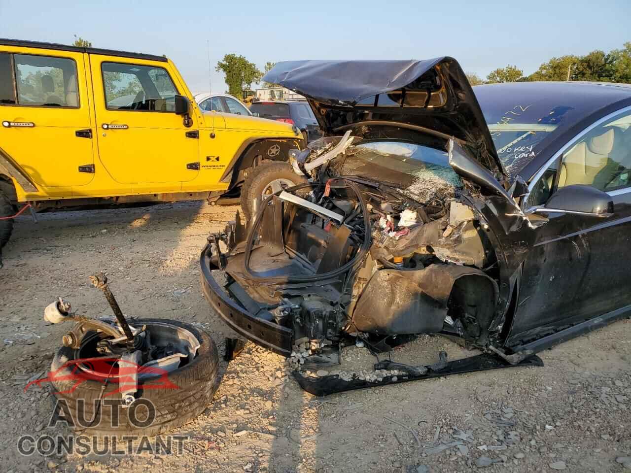 TESLA MODEL X 2018 - 5YJXCDE25JF090210