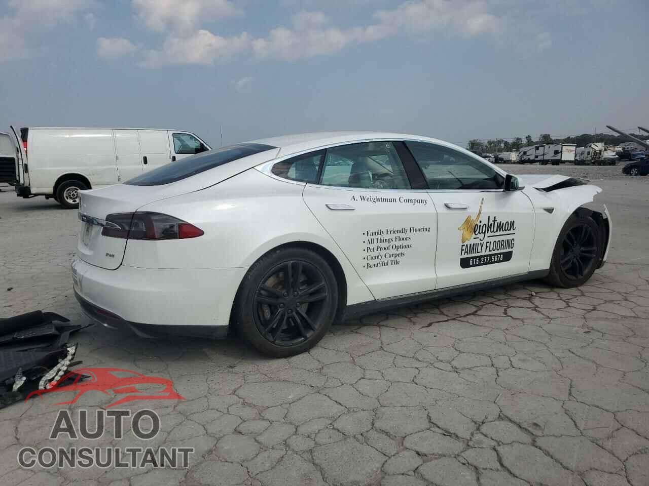 TESLA MODEL S 2013 - 5YJSA1DP3DFP14019
