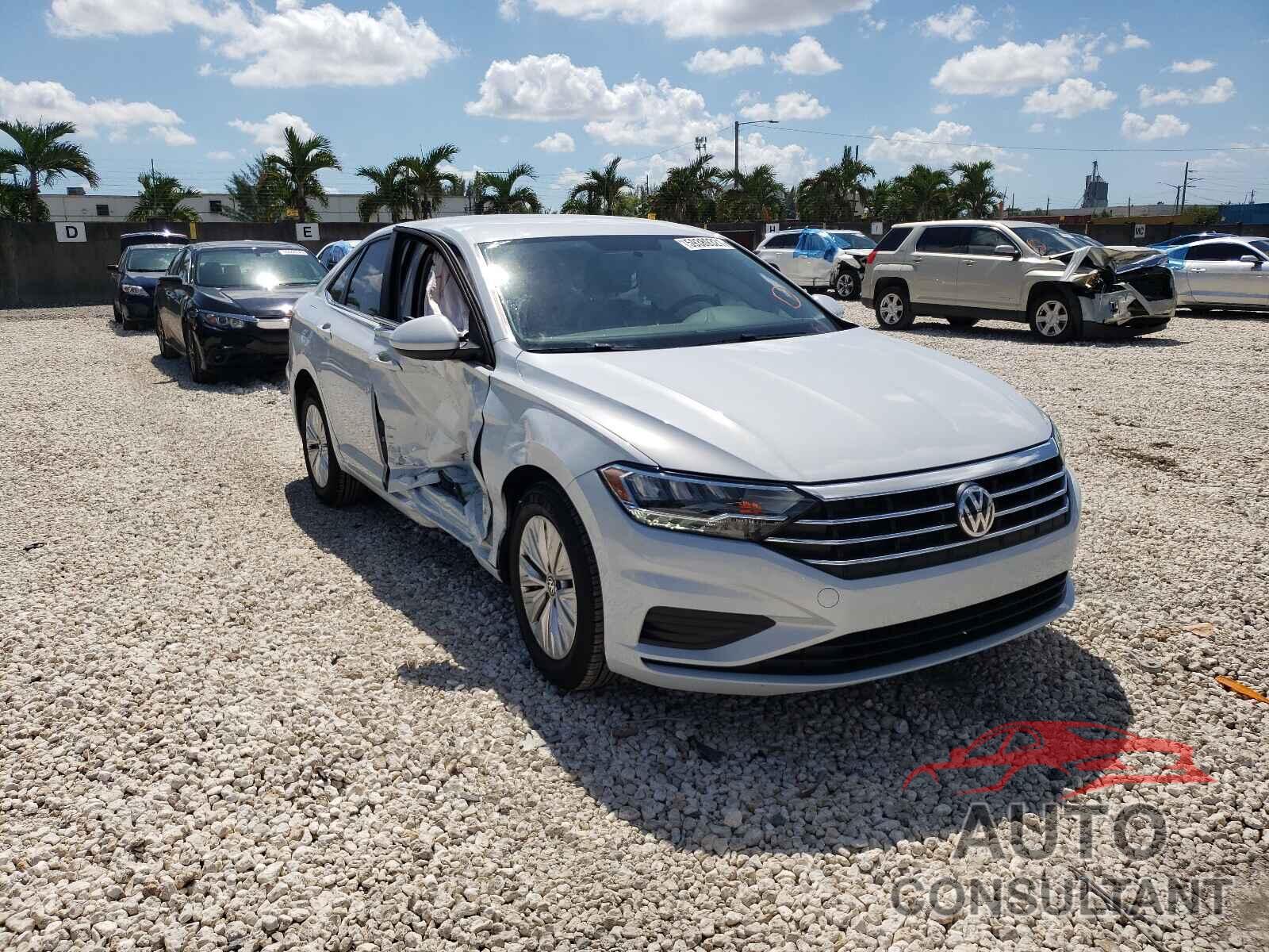 VOLKSWAGEN JETTA 2019 - 3VWC57BU0KM118232