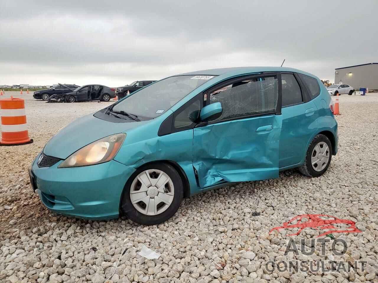 HONDA FIT 2013 - JHMGE8H37DC041743