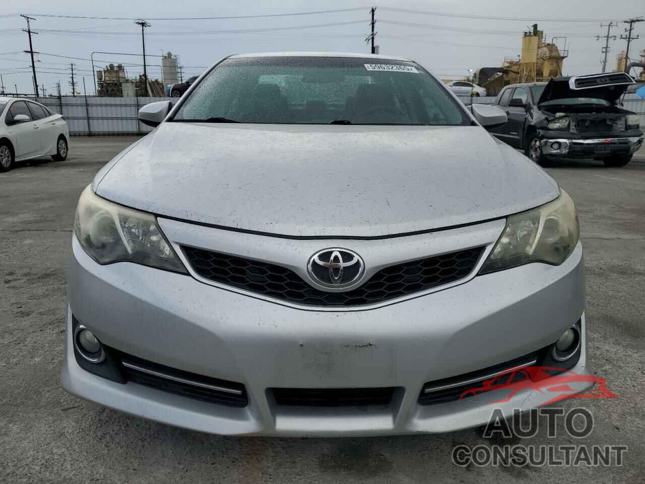 TOYOTA CAMRY 2013 - 4T1BF1FKXDU276444