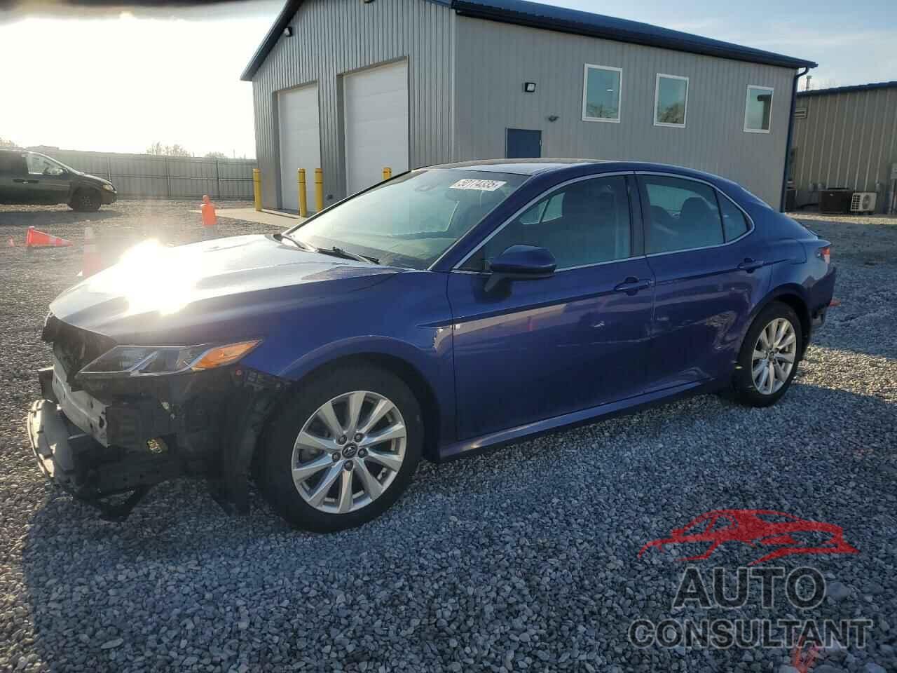 TOYOTA CAMRY 2018 - 4T1B11HK5JU592518