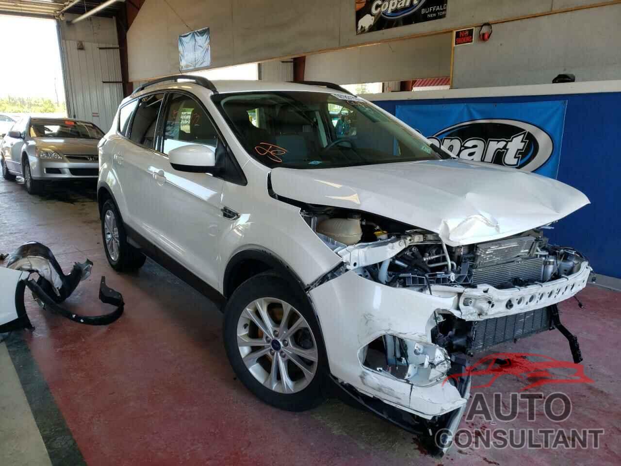 FORD ESCAPE 2017 - 1FMCU9GD0HUC62308