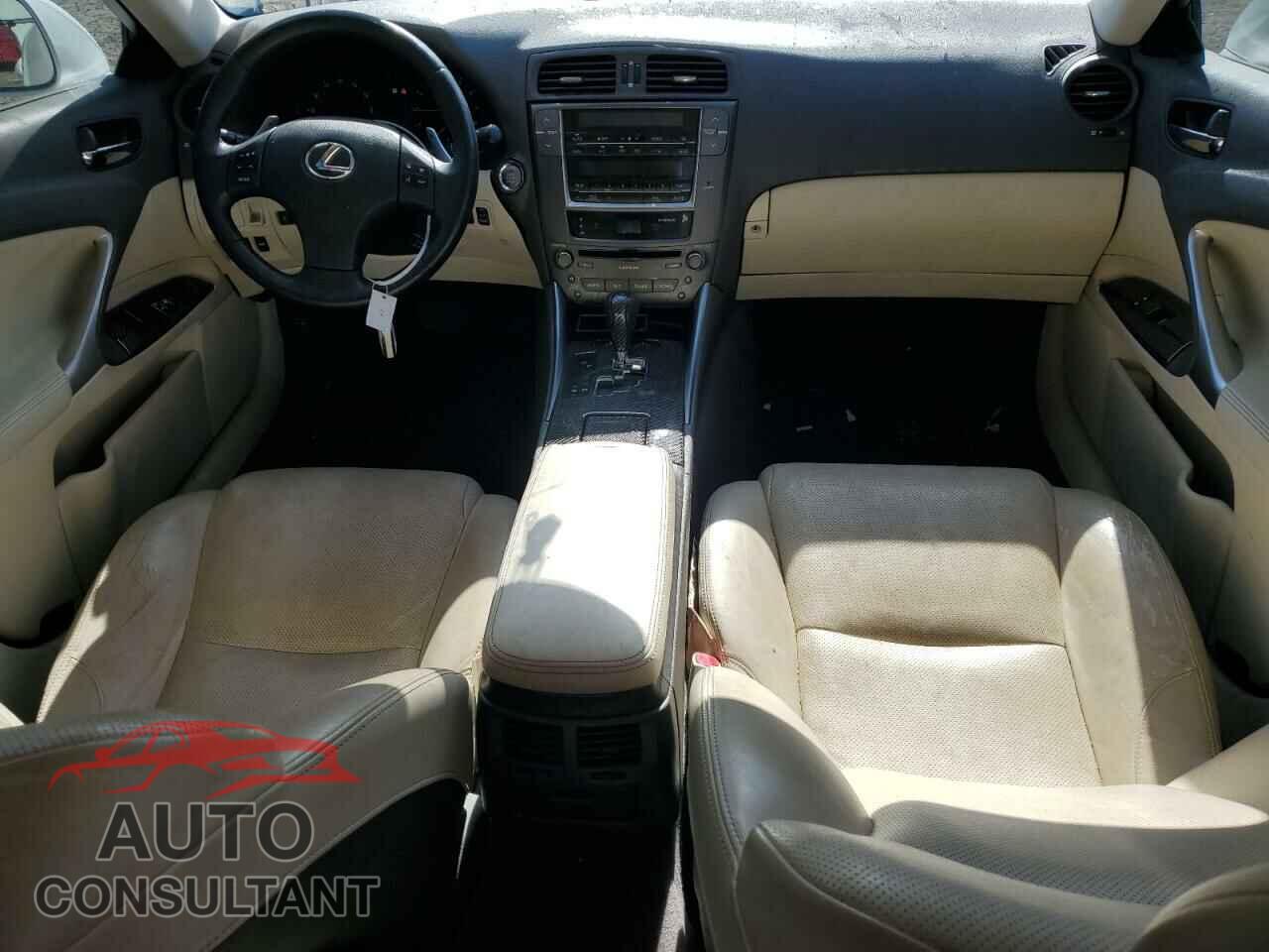 LEXUS IS 2010 - JTHBF5C28A5111822
