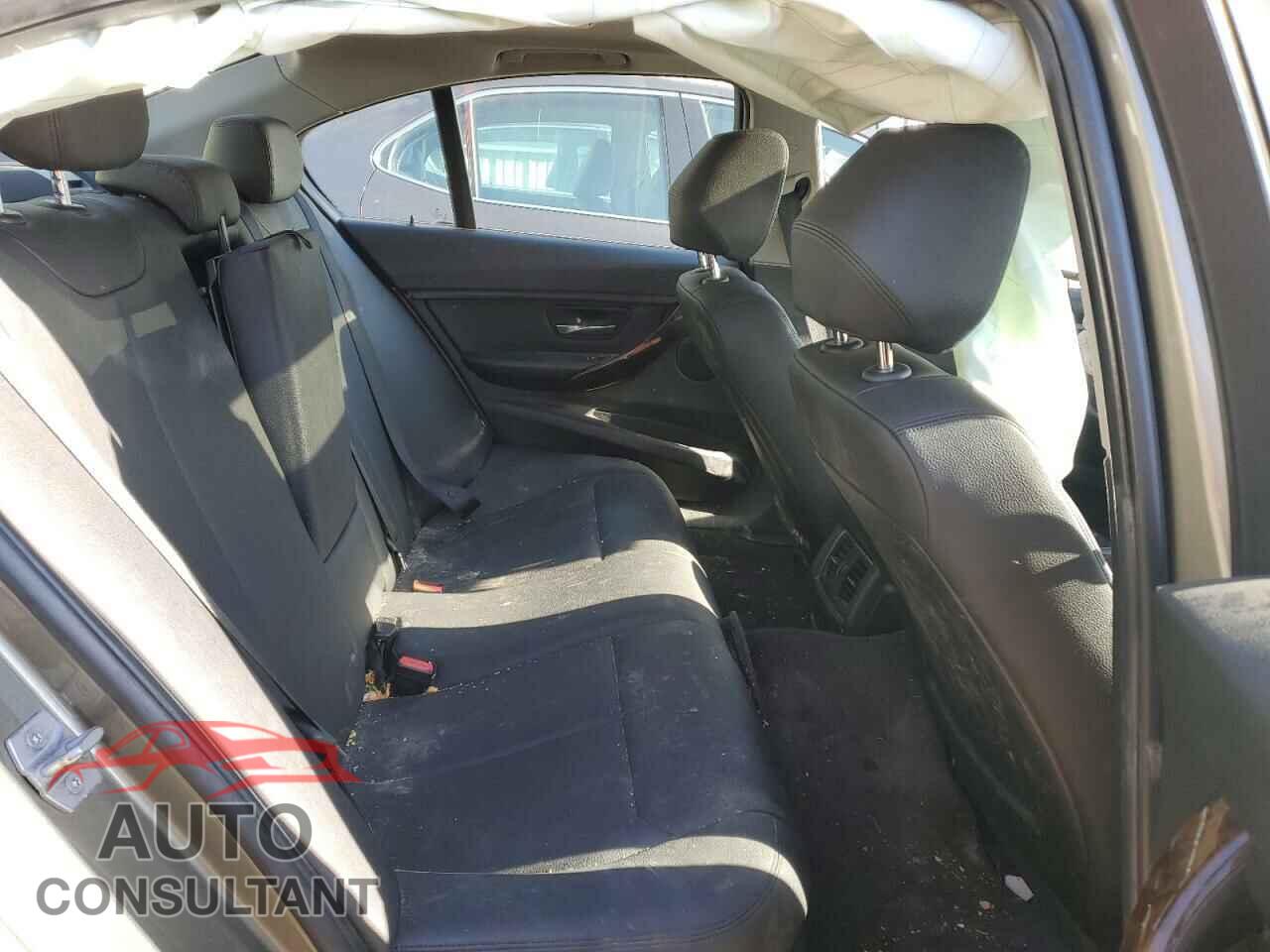 BMW 3 SERIES 2016 - WBA8E5G57GNU19167