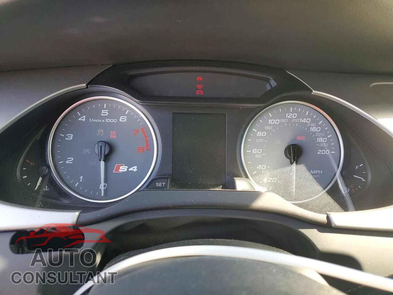 AUDI S4/RS4 2010 - WAUKGAFL3AA080432