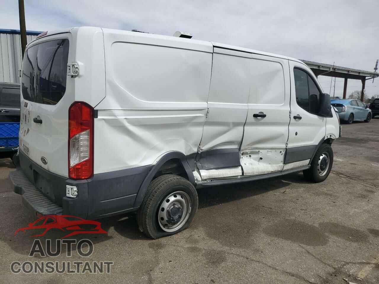 FORD TRANSIT 2017 - 1FTYR1ZM7HKB14498