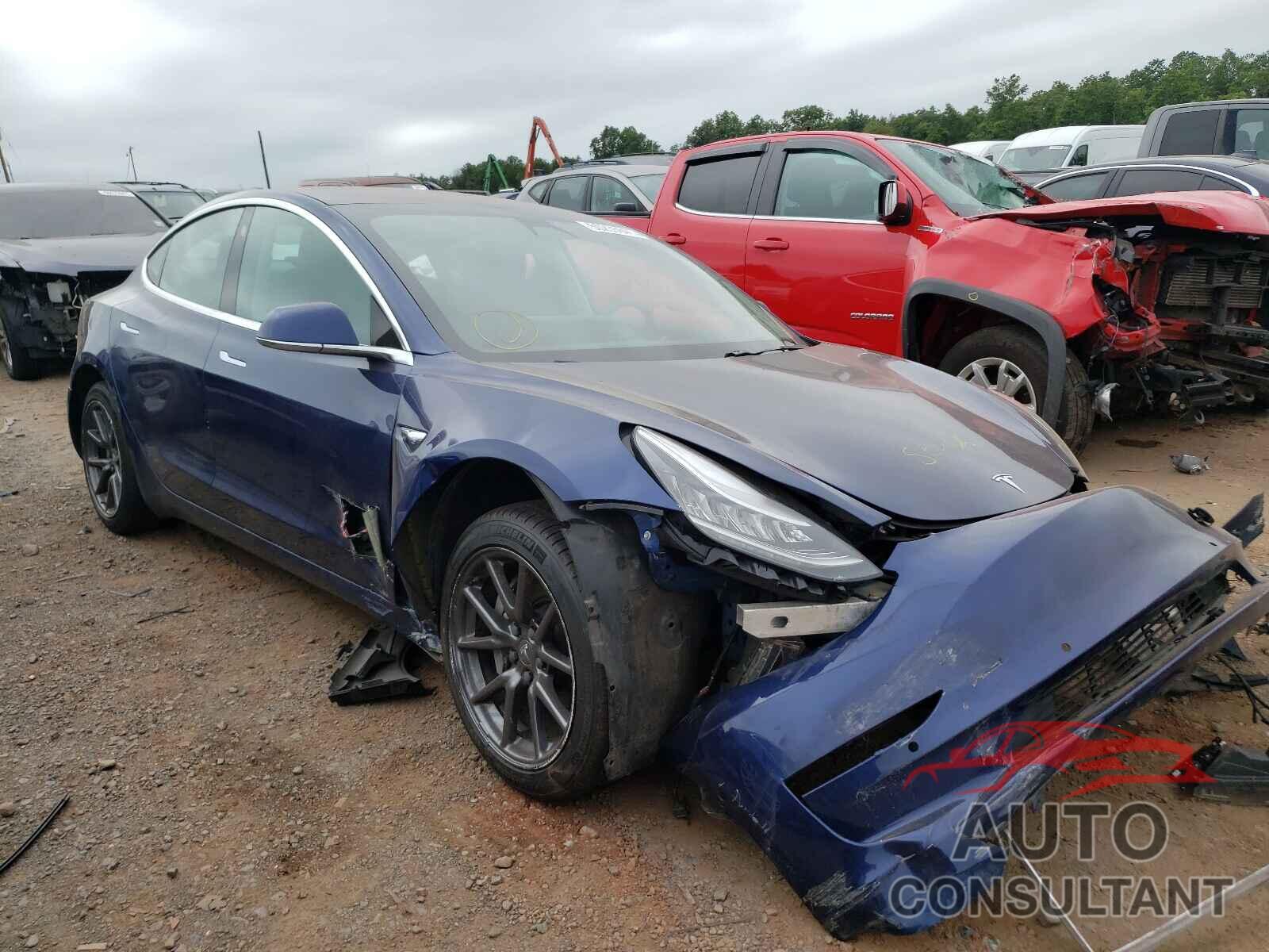 TESLA MODEL 3 2018 - 5YJ3E1EBXJF130255
