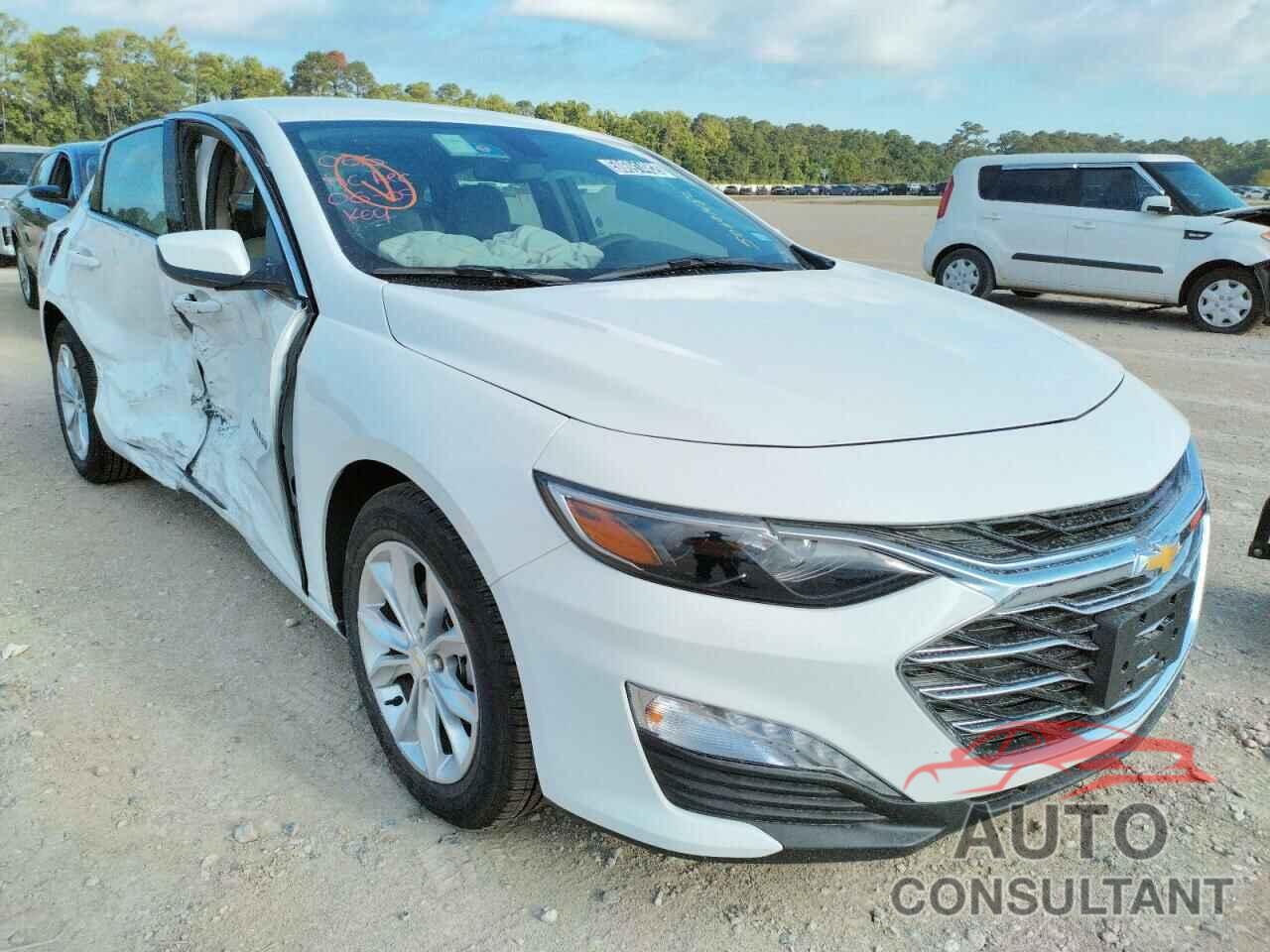 CHEVROLET MALIBU 2022 - 1G1ZD5ST7NF126501