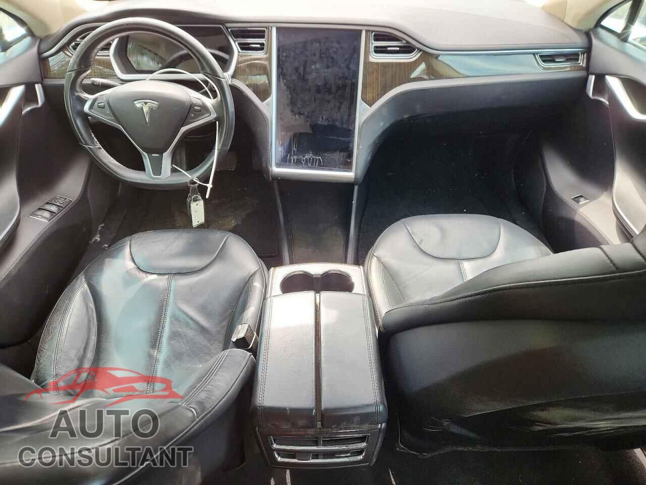 TESLA MODEL S 2013 - 5YJSA1DN0DFP07172