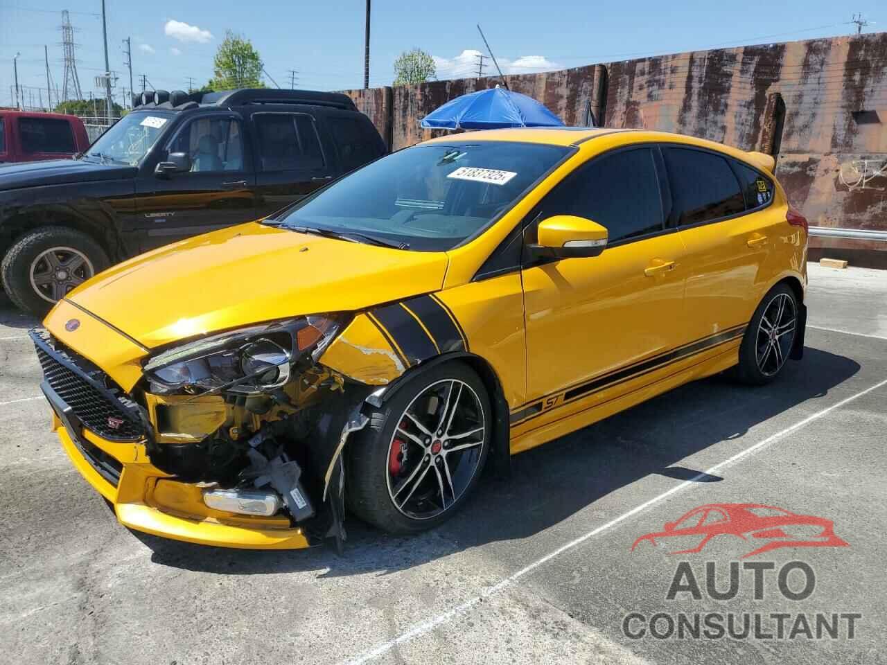 FORD FOCUS 2015 - 1FADP3L9XFL261738