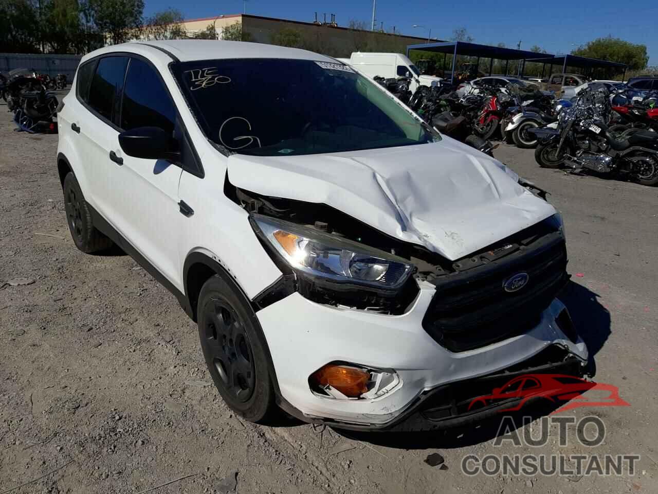 FORD ESCAPE 2017 - 1FMCU0F70HUB44640