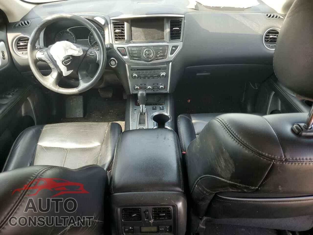NISSAN PATHFINDER 2017 - 5N1DR2MM9HC679207