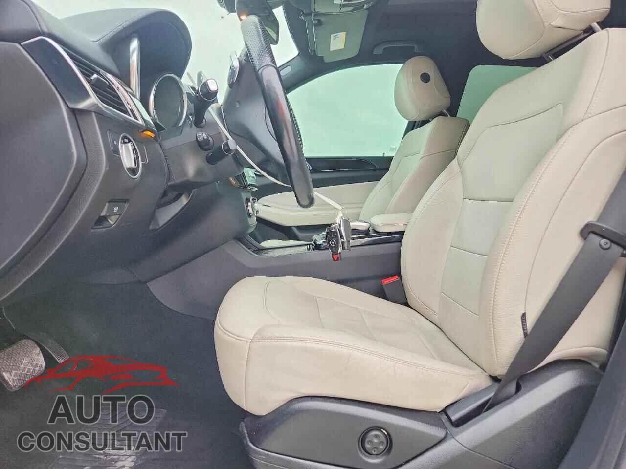 MERCEDES-BENZ GLS-CLASS 2017 - 4JGDF6EE3HA928247