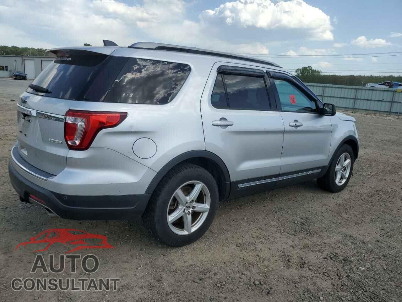 FORD EXPLORER 2018 - 1FM5K7DHXJGB04184