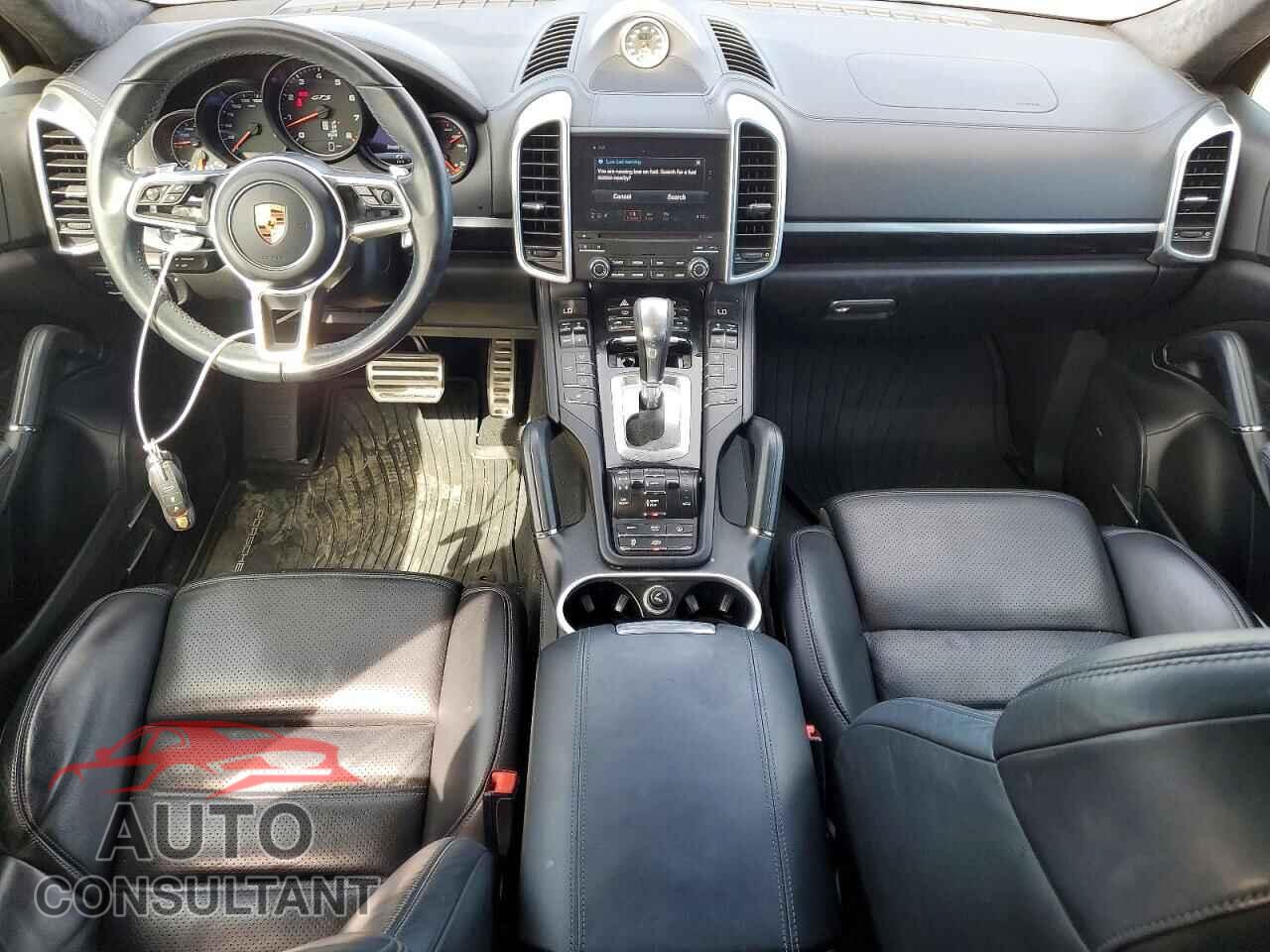PORSCHE CAYENNE 2017 - WP1AD2A22HLA83928