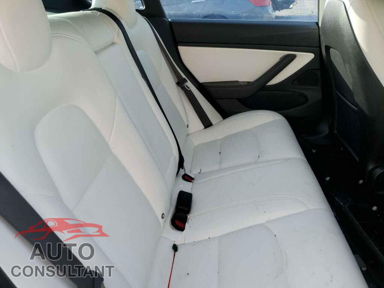 TESLA MODEL 3 2018 - 5YJ3E1EB5JF134911