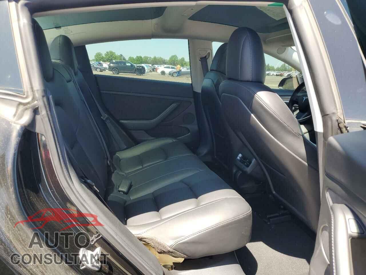 TESLA MODEL 3 2021 - 5YJ3E1EBXMF056601