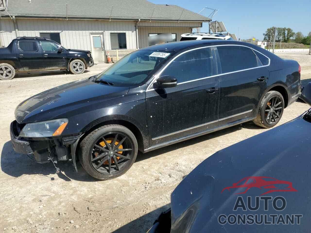 VOLKSWAGEN PASSAT 2015 - 1VWCV7A38FC042081