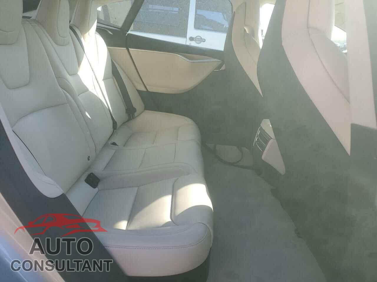 TESLA MODEL S 2017 - 5YJSA1E2XHF213086