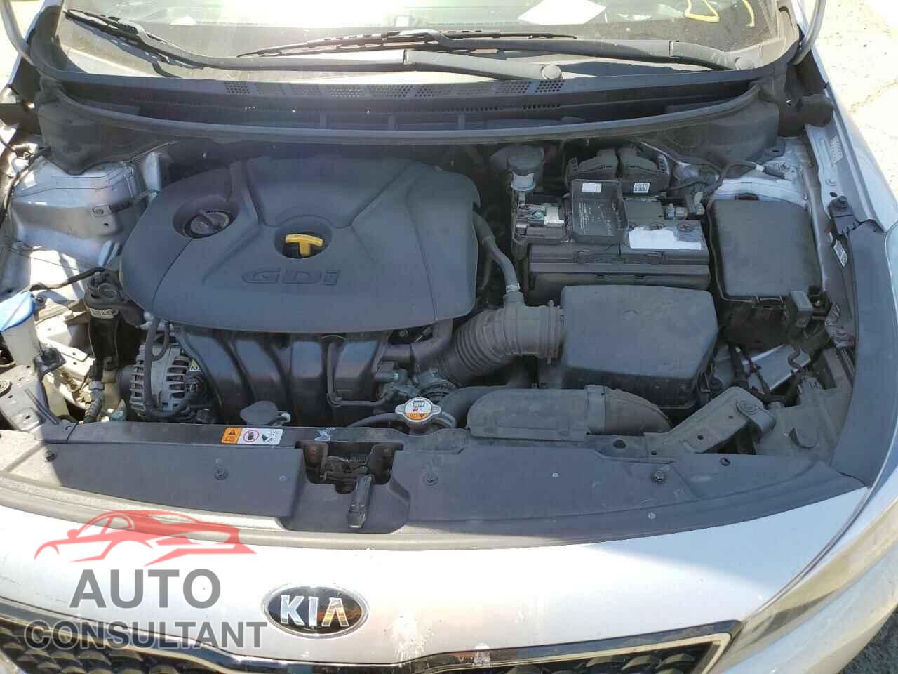 KIA FORTE 2017 - KNAFK5A84H5696301