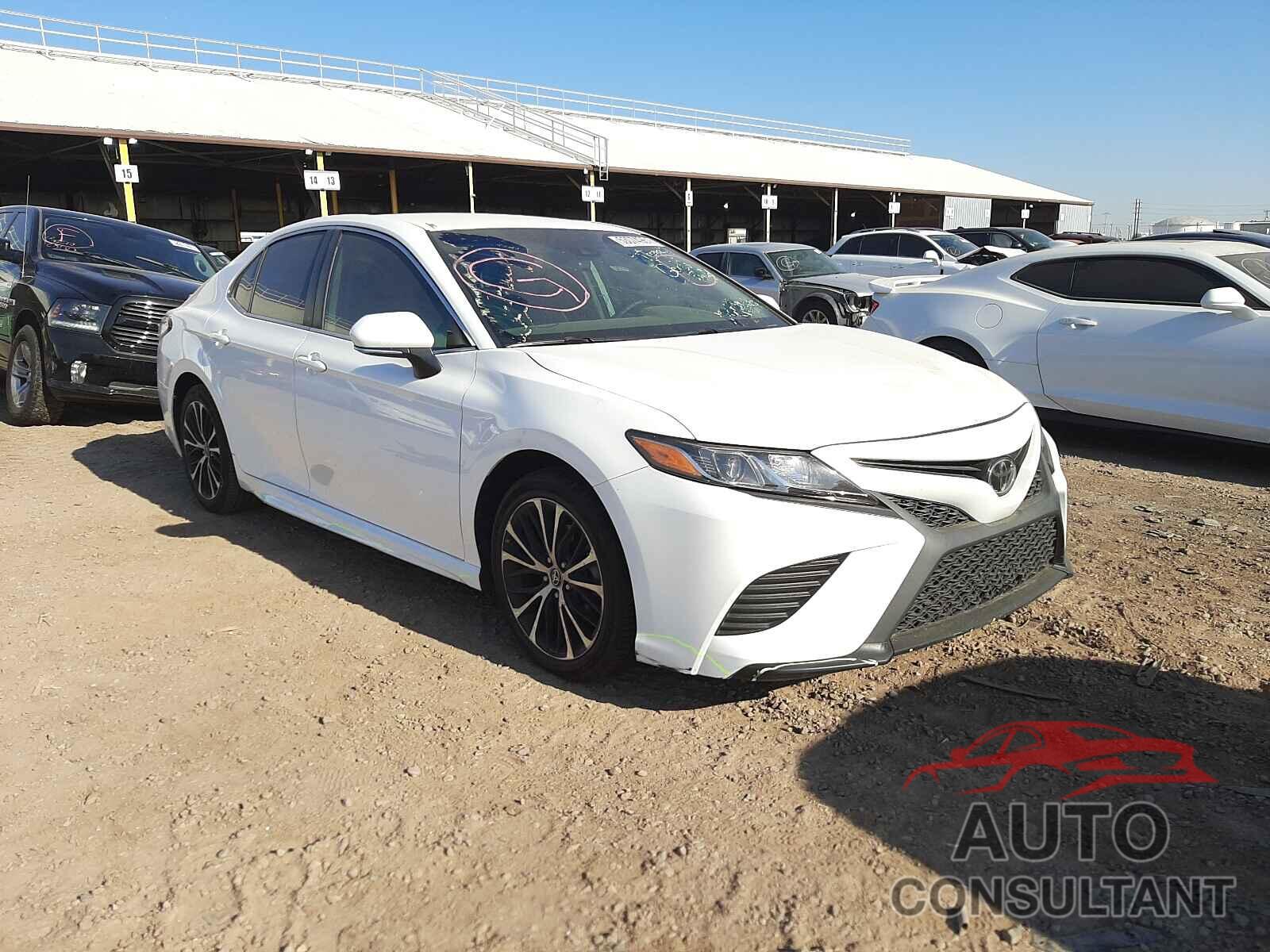 TOYOTA CAMRY 2019 - 4T1B11HK8KU726018