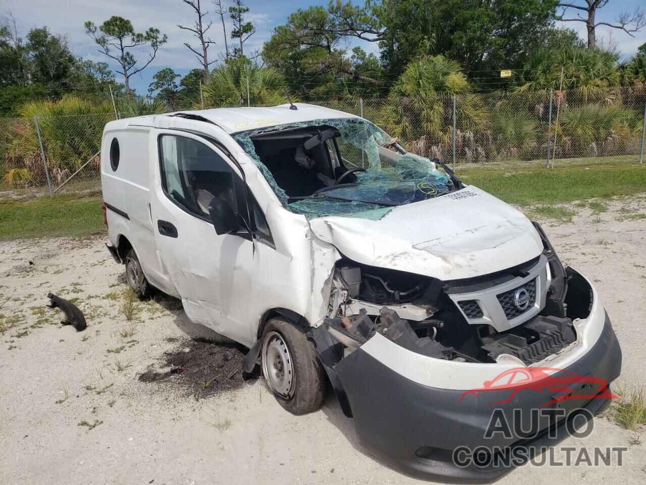 NISSAN NV 2017 - 3N6CM0KN9HK711899