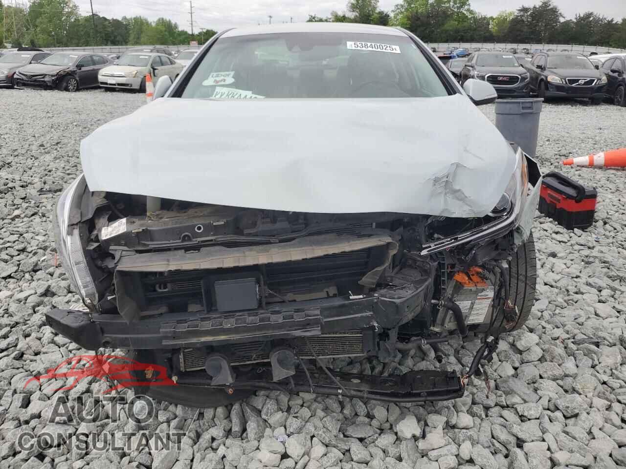 HYUNDAI SONATA 2016 - KMHE54L29GA031663