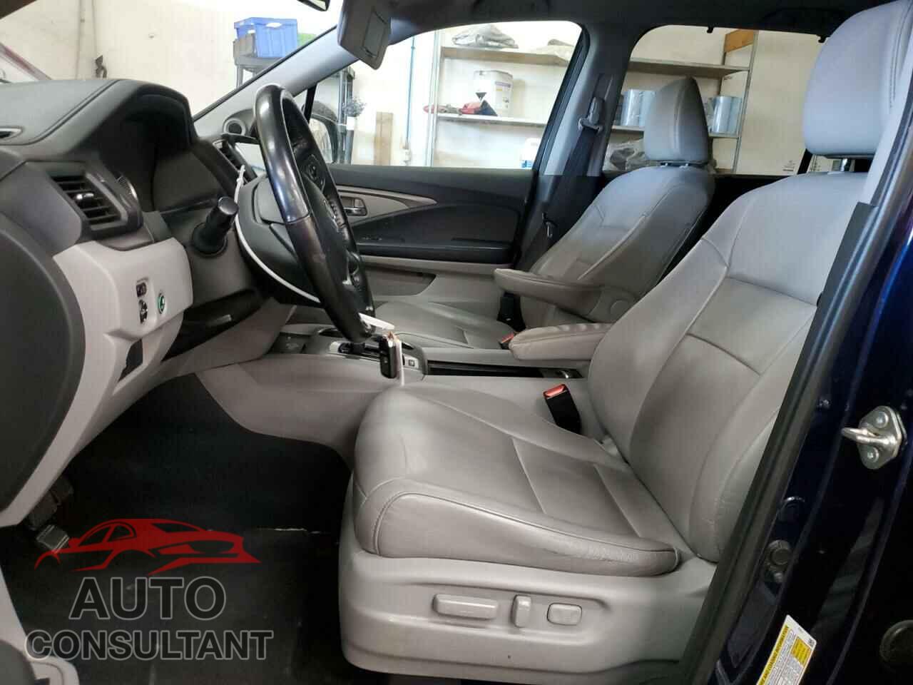 HONDA PILOT 2019 - 5FNYF6H41KB068016