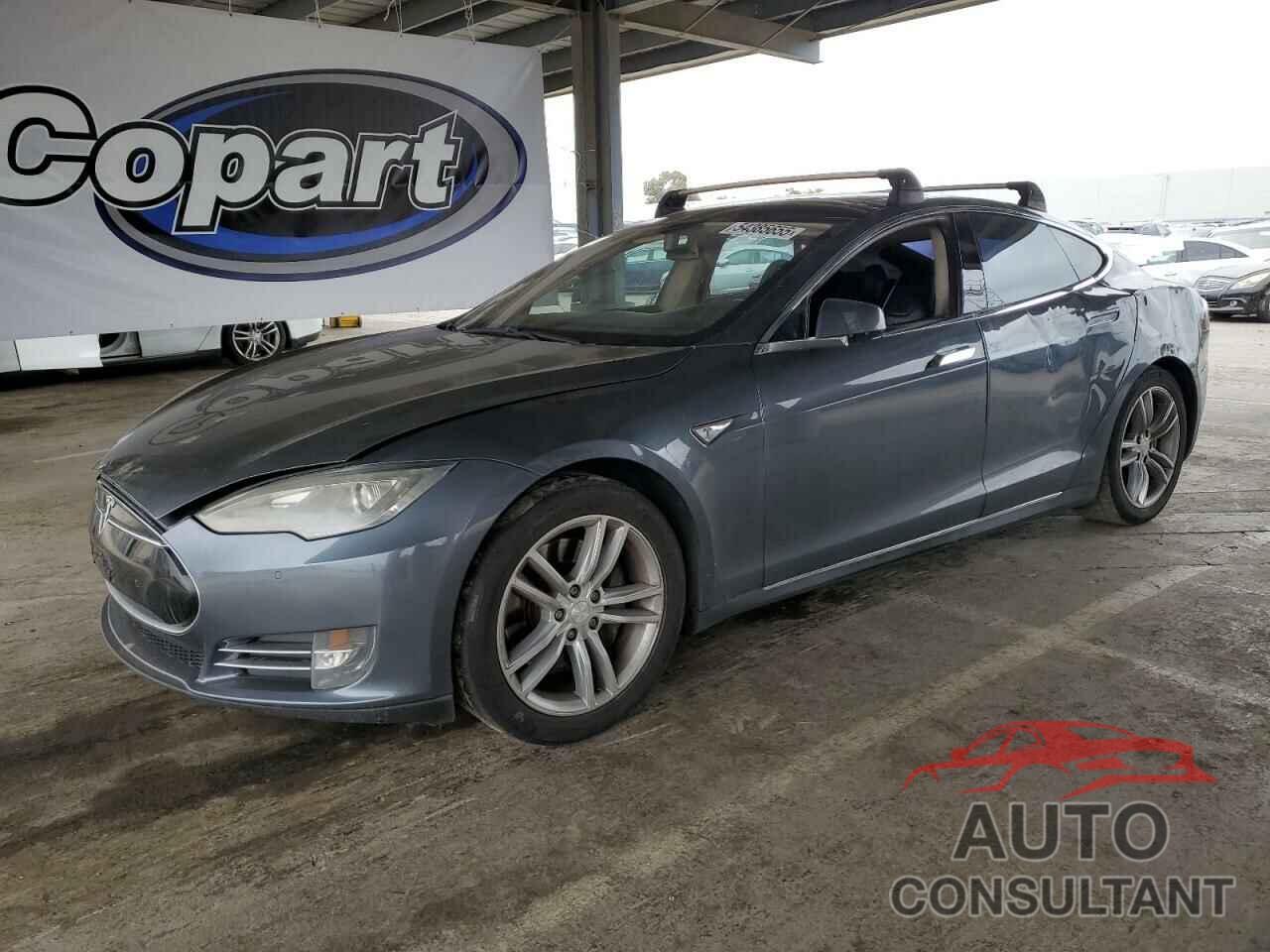 TESLA MODEL S 2013 - 5YJSA1CN0DFP20747