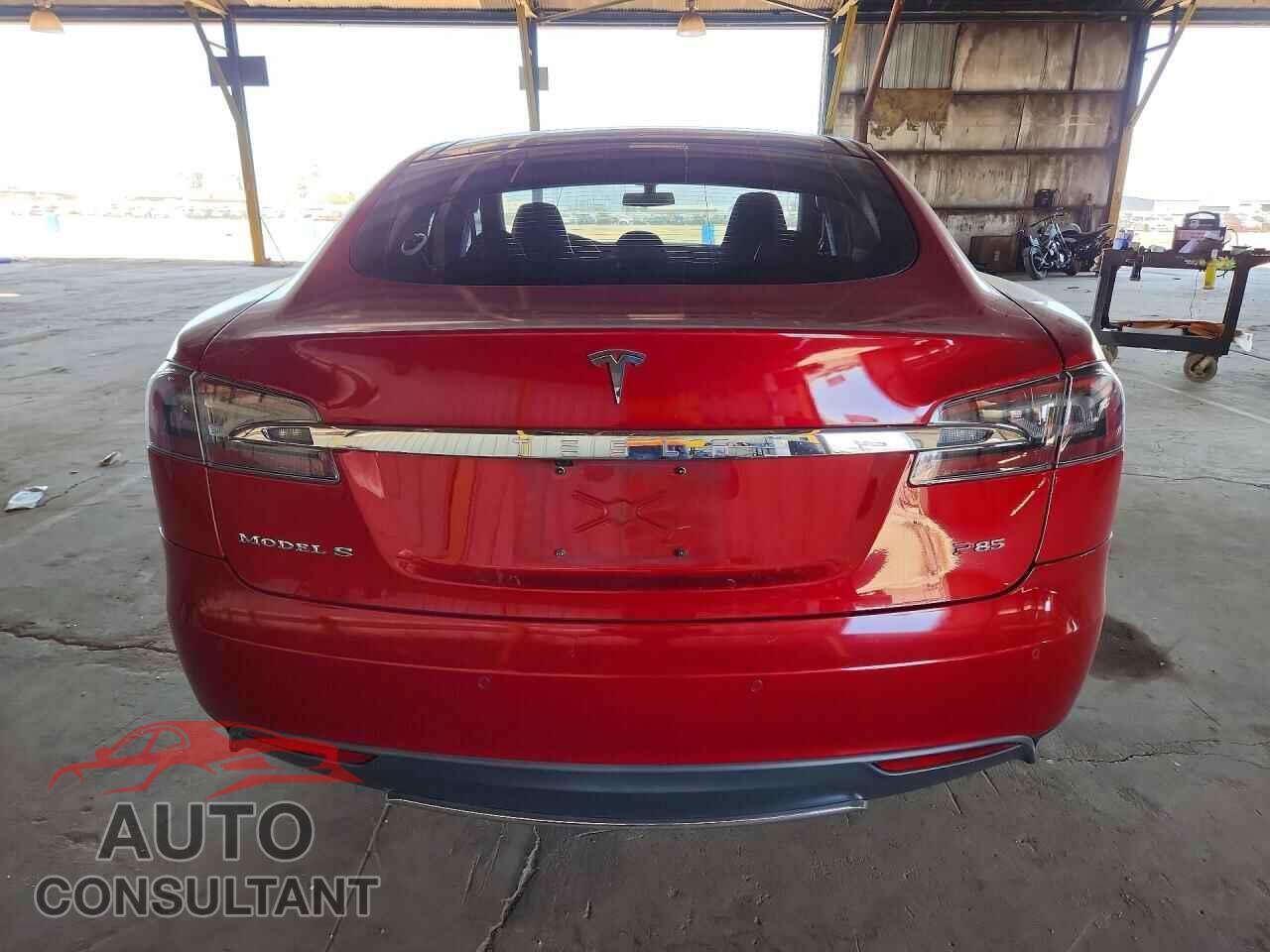 TESLA MODEL S 2013 - 5YJSA1CP5DFP20082