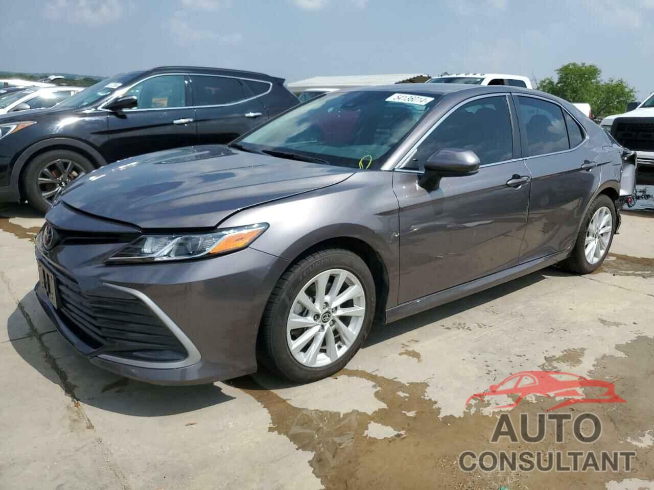 TOYOTA CAMRY 2022 - 4T1C11AK8NU619277