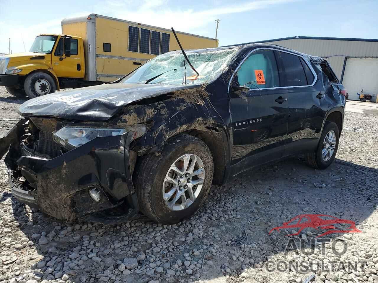 CHEVROLET TRAVERSE 2018 - 1GNERGKW2JJ157196