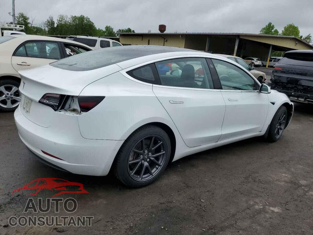 TESLA MODEL 3 2018 - 5YJ3E1EB6JF066845