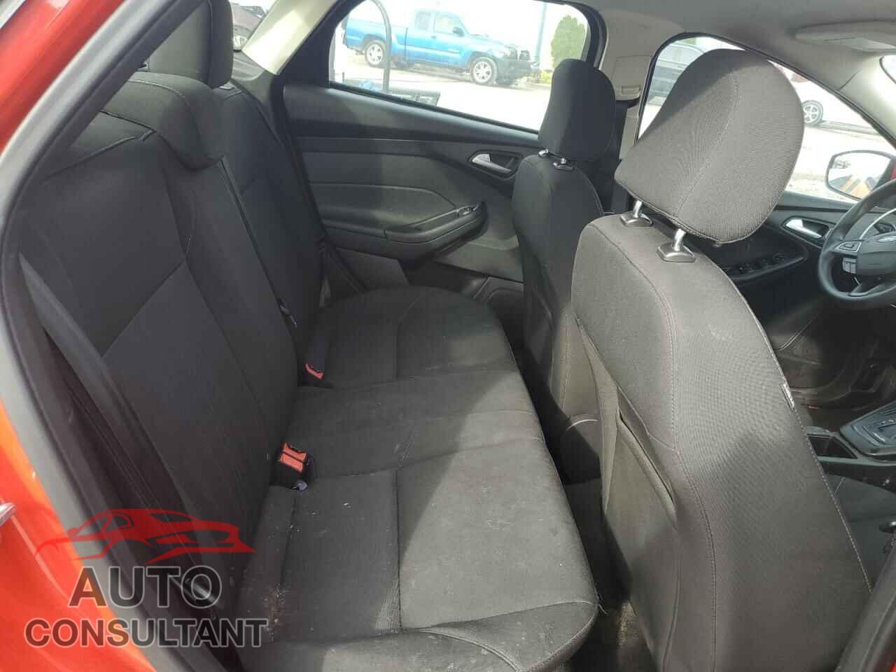 FORD FOCUS 2016 - 1FADP3F25GL276597