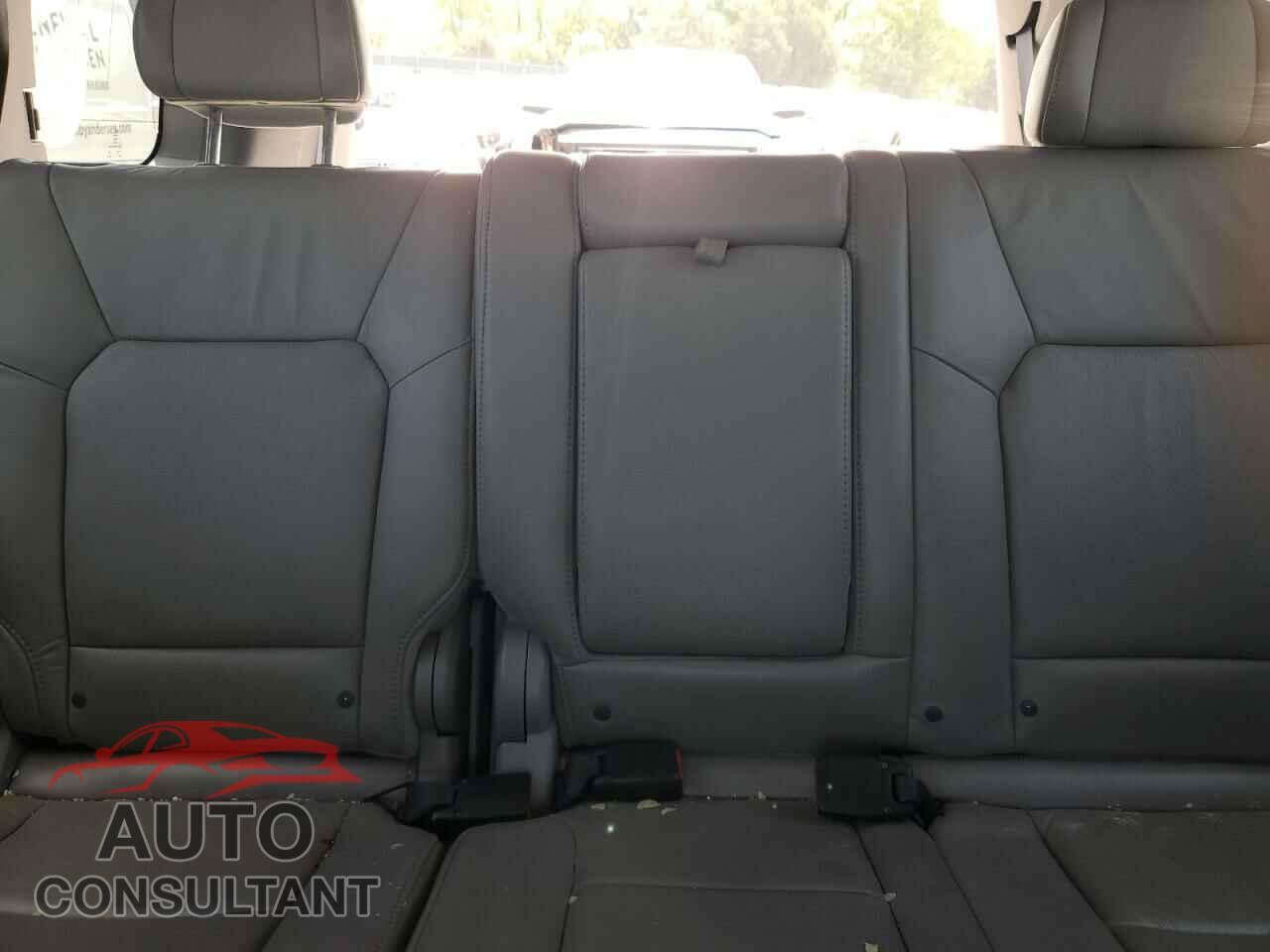 HONDA PILOT 2011 - 5FNYF3H54BB013065