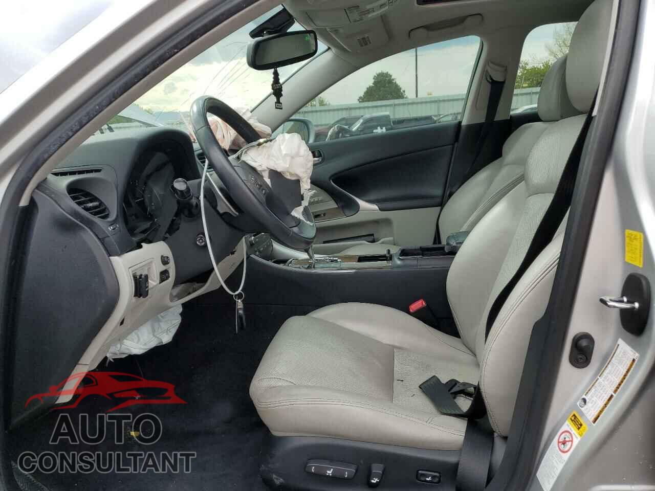 LEXUS IS 2010 - JTHCF5C2XA5041633