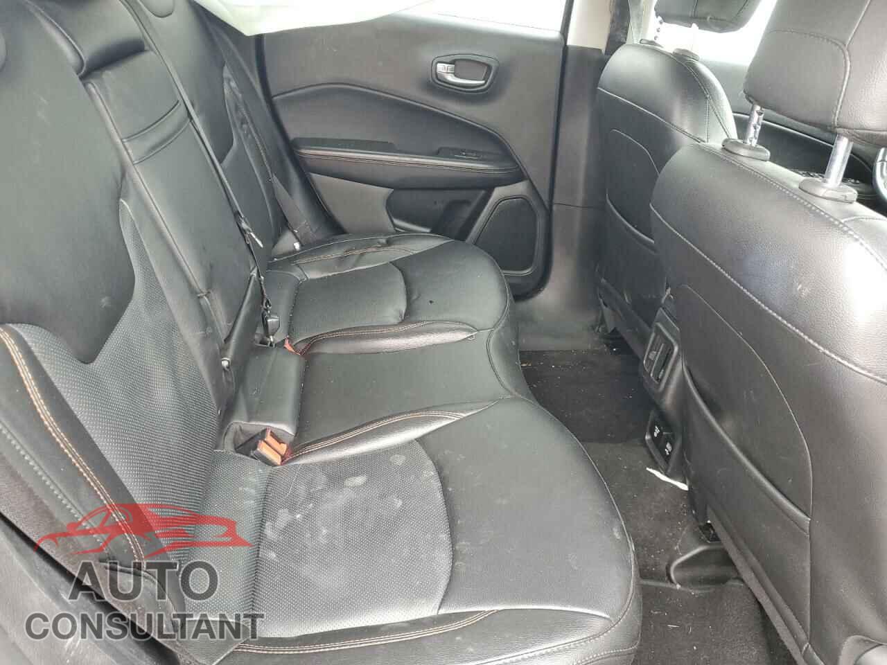 JEEP COMPASS 2019 - 3C4NJDCB1KT791619