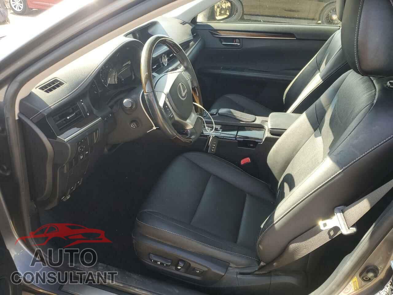 LEXUS ES350 2015 - JTHBK1GG5F2164447
