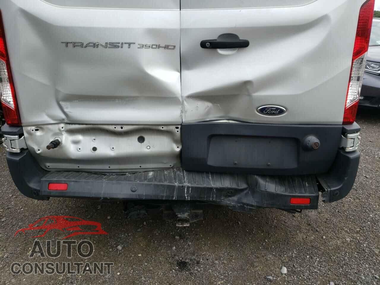 FORD TRANSIT 2018 - 1FTRS4XM3JKB25436