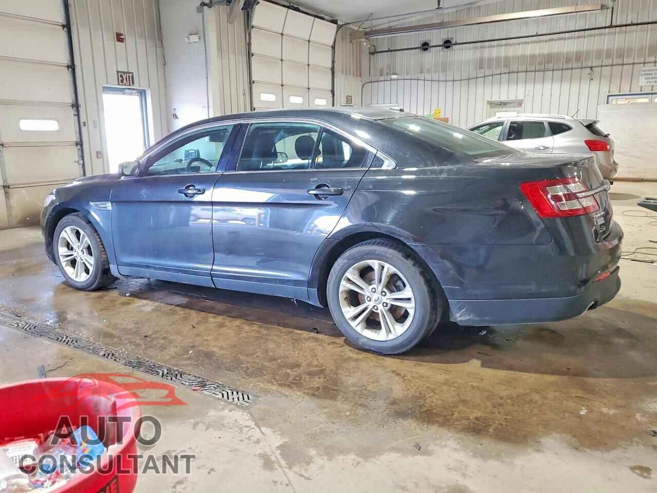 FORD TAURUS 2015 - 1FAHP2E85FG122075