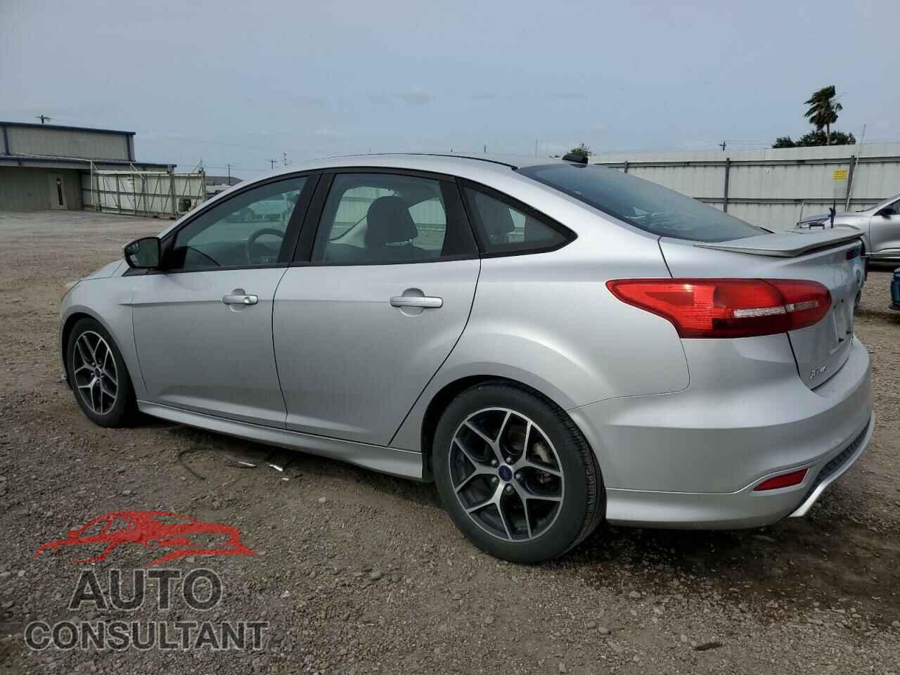FORD FOCUS 2016 - 1FADP3F26GL404474