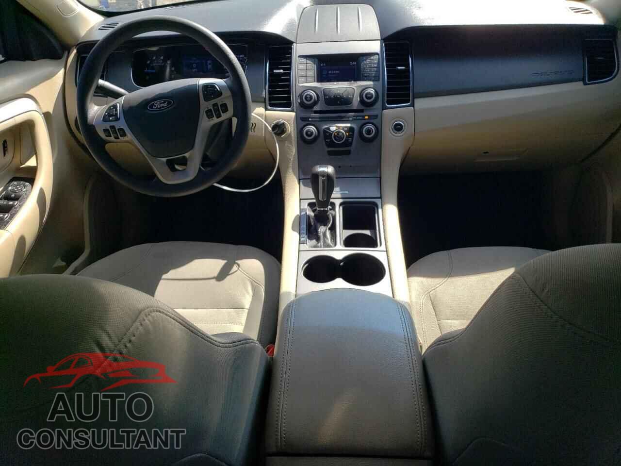 FORD TAURUS 2017 - 1FAHP2D88HG109597