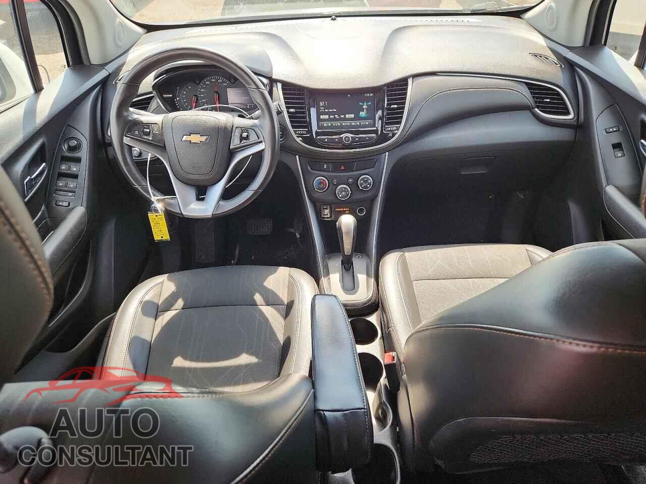 CHEVROLET TRAX 2017 - 3GNCJLSB7HL233860