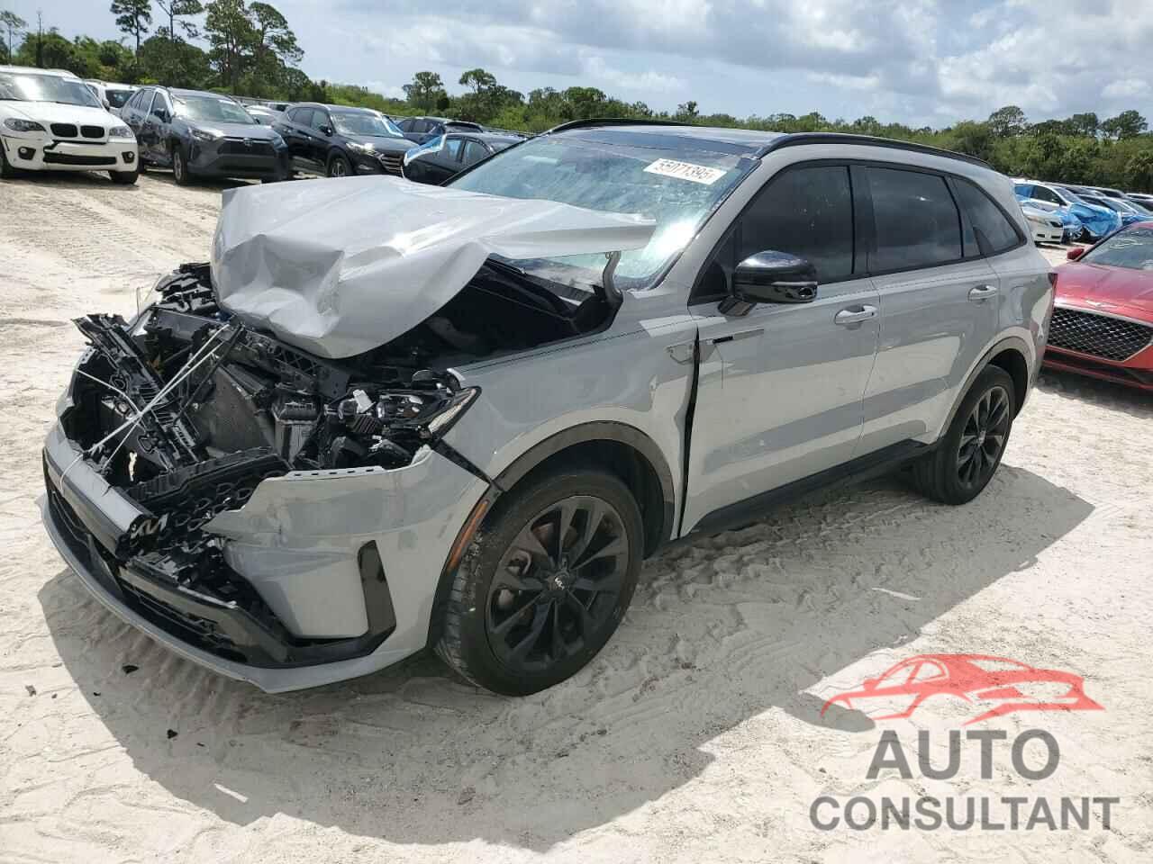 KIA SORENTO 2023 - 5XYRK4LF2PG206496