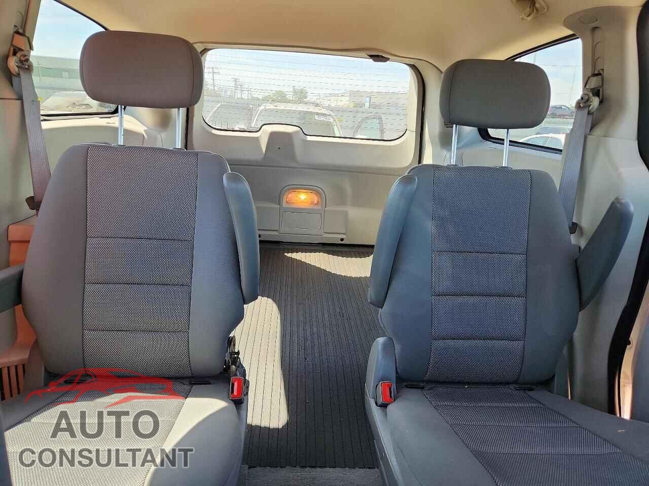 DODGE CARAVAN 2010 - 2D4CN1AE3AR207734
