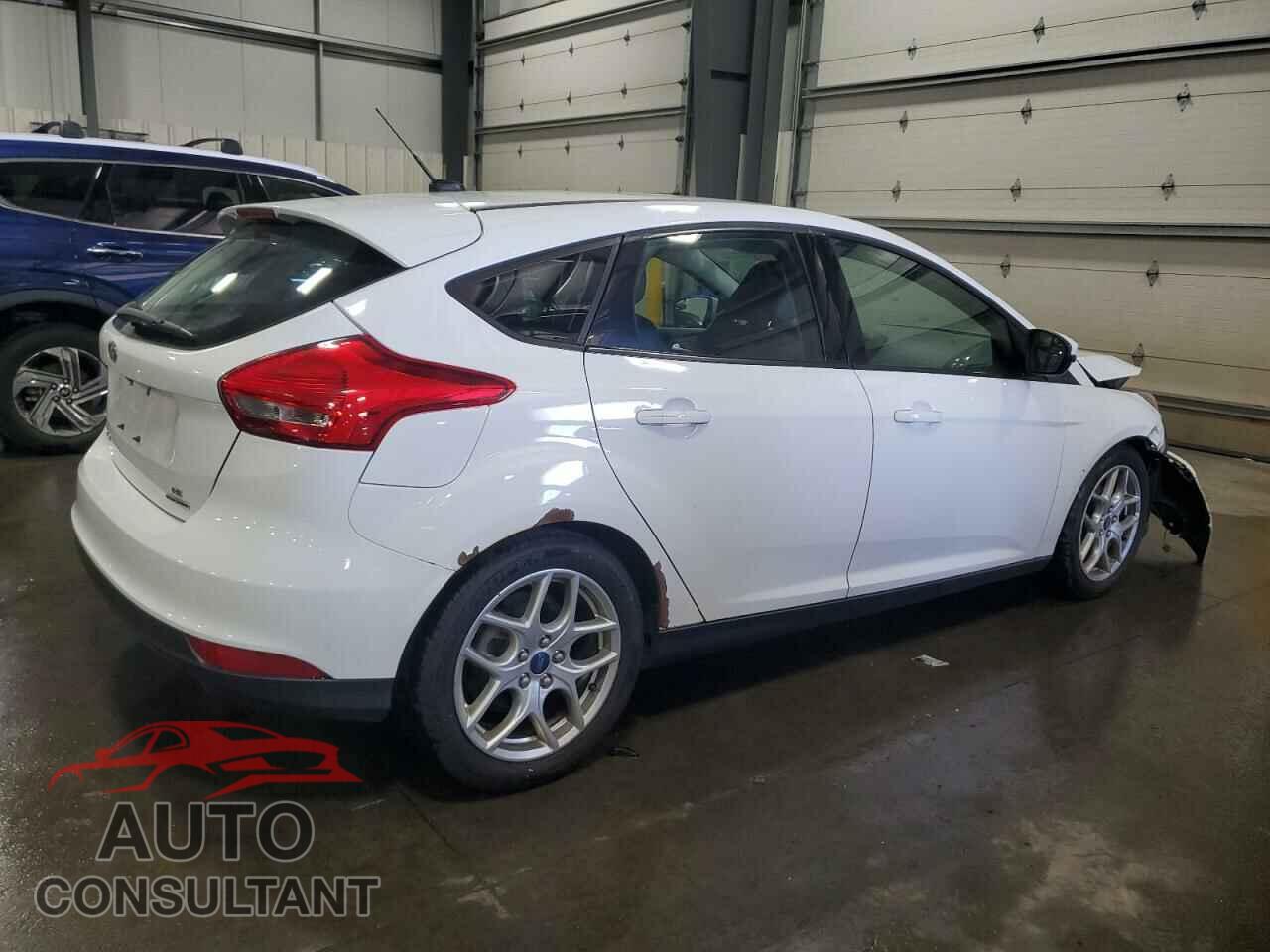 FORD FOCUS 2015 - 1FADP3K25FL283828